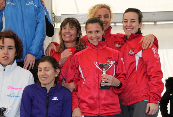 El equipo femenino, tercer clasificado provincial.