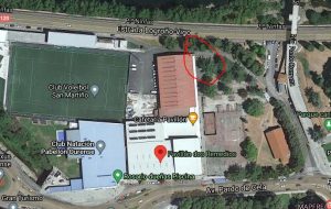 O punto do encontro para os adestramentos da escola é o acceso ao aparcamento do Pavillón, no parque entre as pistas exteriores, o campo de fútbol, a estrada e a Ponte Romana.